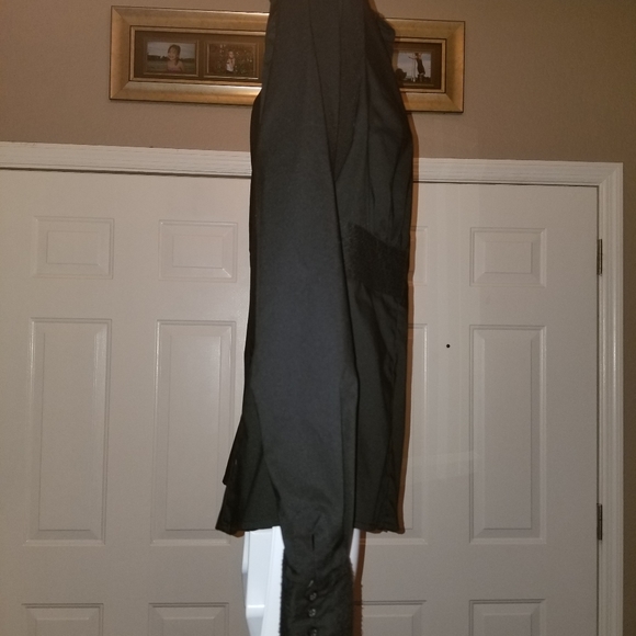 White House black market button-down blouse - Picture 7 of 13